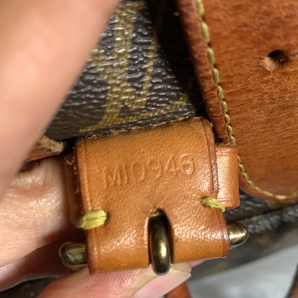 Louis Vuitton Montsouris GM Monogram Backpack - Picture 17 of 17